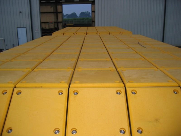 港口、碼頭專(zhuān)用護舷板